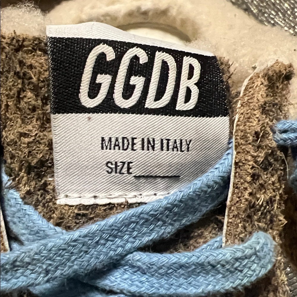 Golden Goose Sabot Shearling Leopard/Blue Laces
Super-Star Private EDT Sneakers - Picture 13 of 15